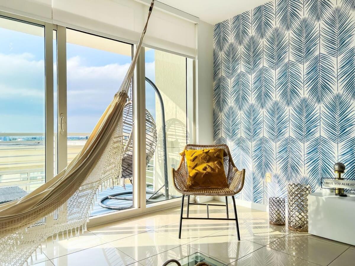 Palm Place Heart Of Miami With Parking Pool And Gym Esterno foto